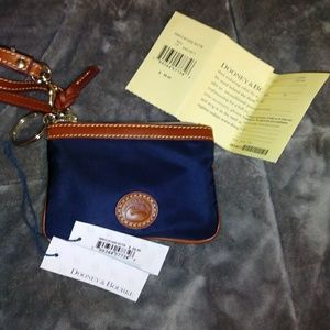 Dooney & Bourke wristlet